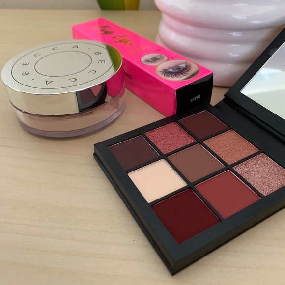 High end makeup bundle - Picture 2 of 5